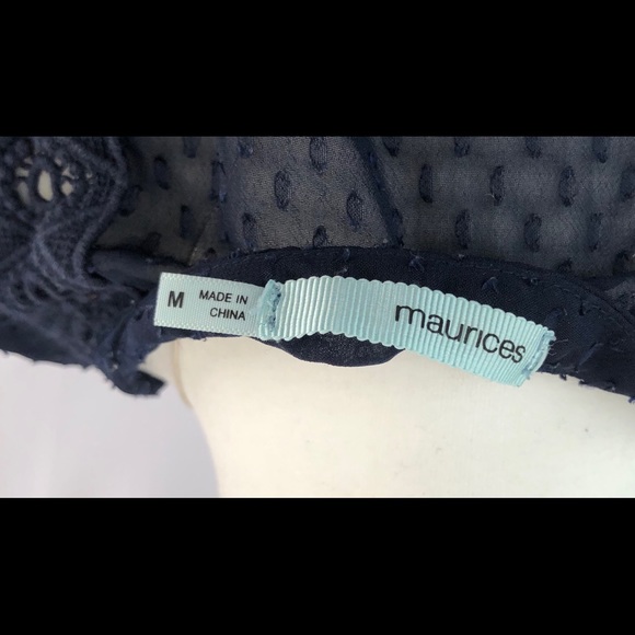 ♦️SOLD♦️Maurice’s sleeveless blouse - Picture 6 of 8